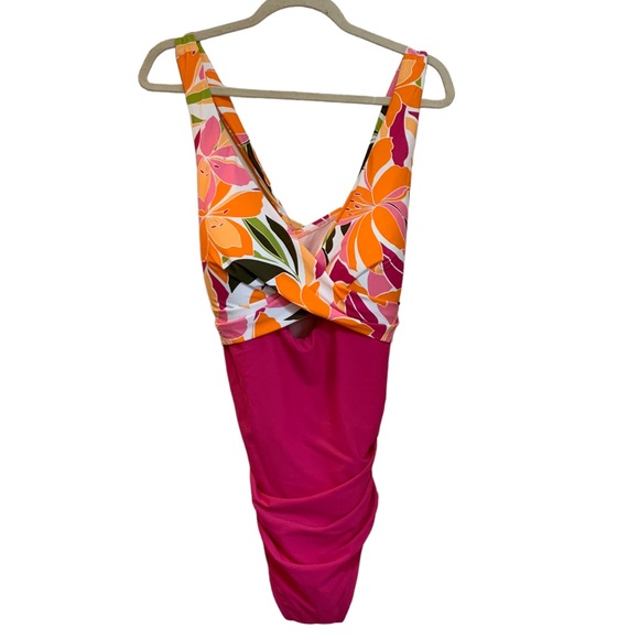 Cupshe One Piece Tie Back Tiny Cutout Swim Suit Hot Pink Tropical Pattern 3X NWT - Picture 2 of 9